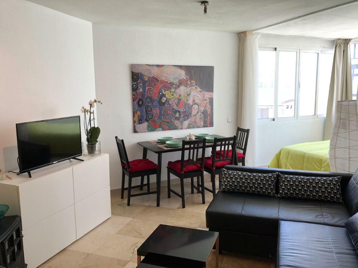 Apartemen 2000